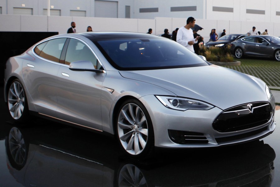 Tesla model s экстерьер