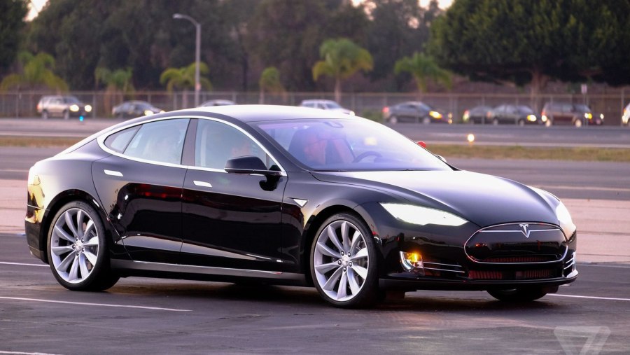 Электромобиль Tesla model s