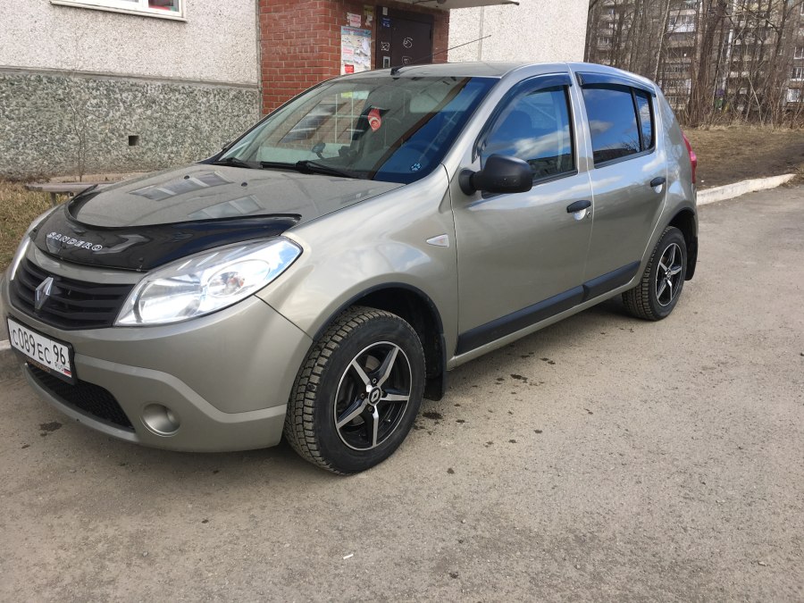 Renault Logan Stepway 2013
