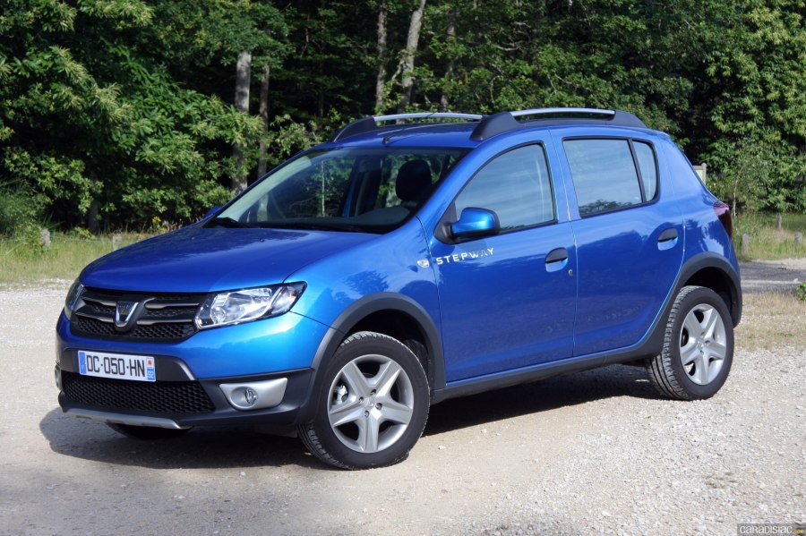 Renault Logan Stepway коричневый