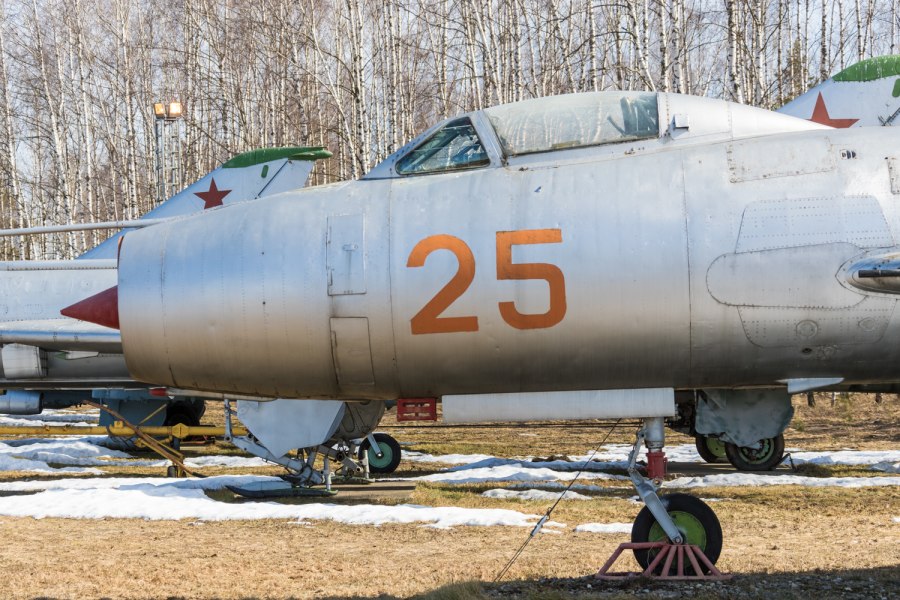 Су-7б самолет