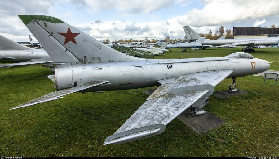 Штурмовик Су-7б