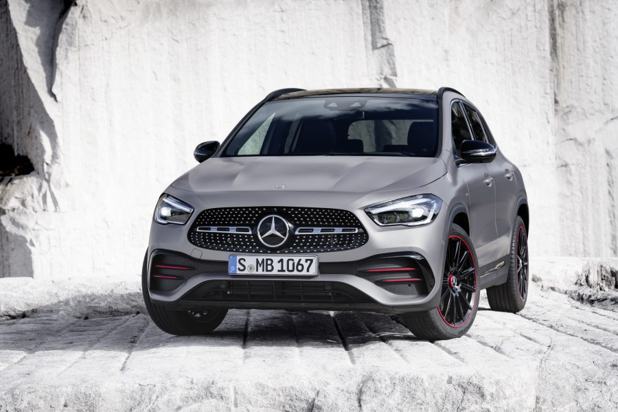 Мерседес-Бенц GLA 2020