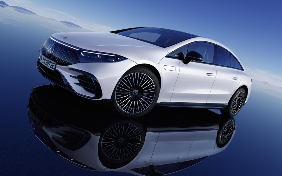 Новый Mercedes Benz EQS