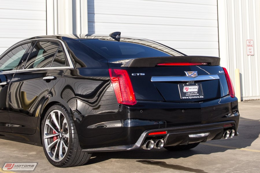 Кадиллак CTS V 2017
