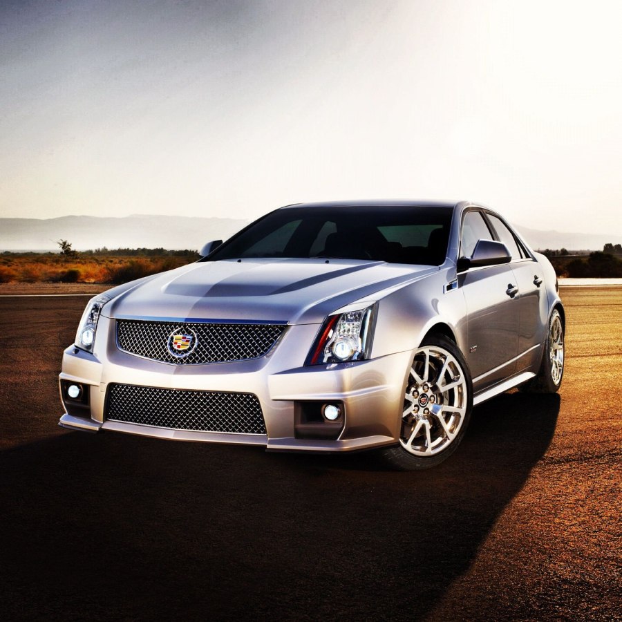 Кадиллак CTS V 2013
