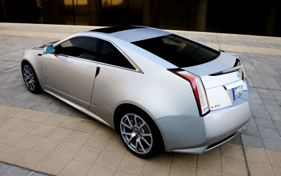 Cadillac CTS 2010 купе