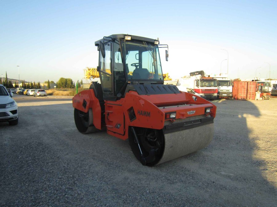 Каток Hamm 110