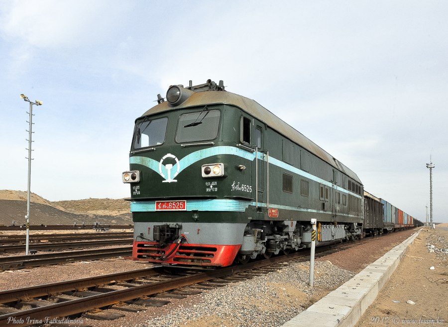 Тепловоз df4