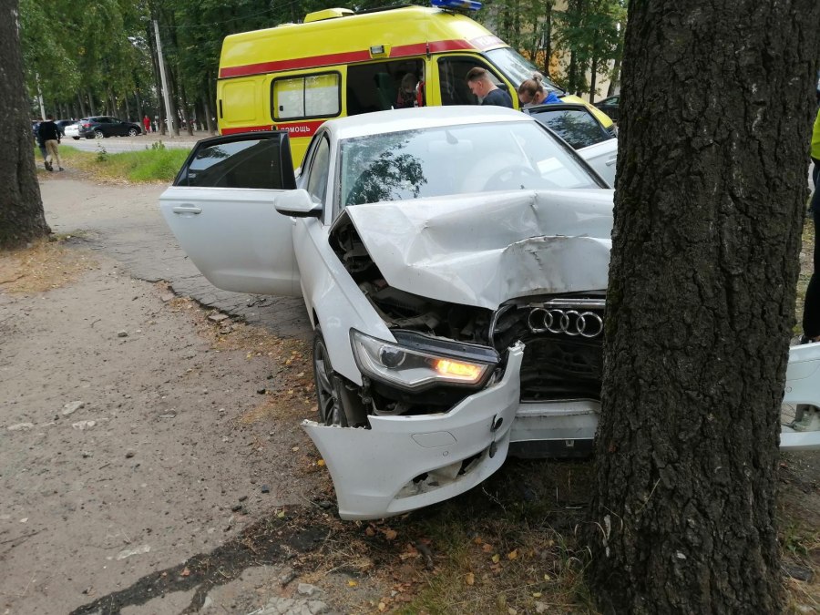 Подслушано ковров авария