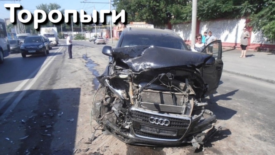Разбмиая Ауди q 7 авария