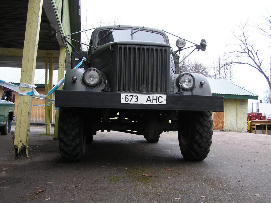 ГАЗ 535