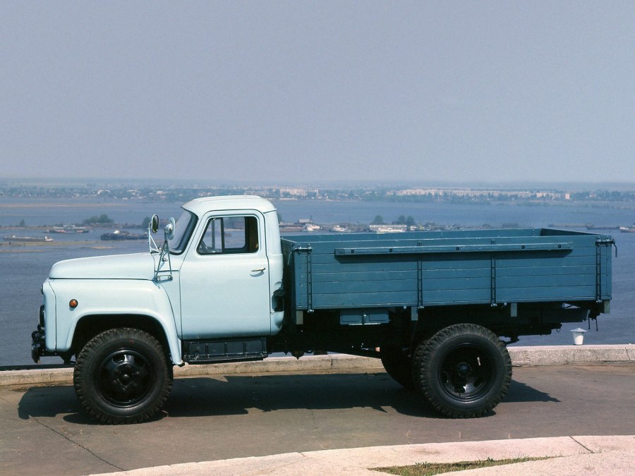 ГАЗ - 52 - 01 бортовой
