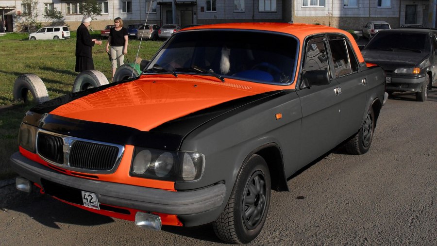 ГАЗ 3110 красная