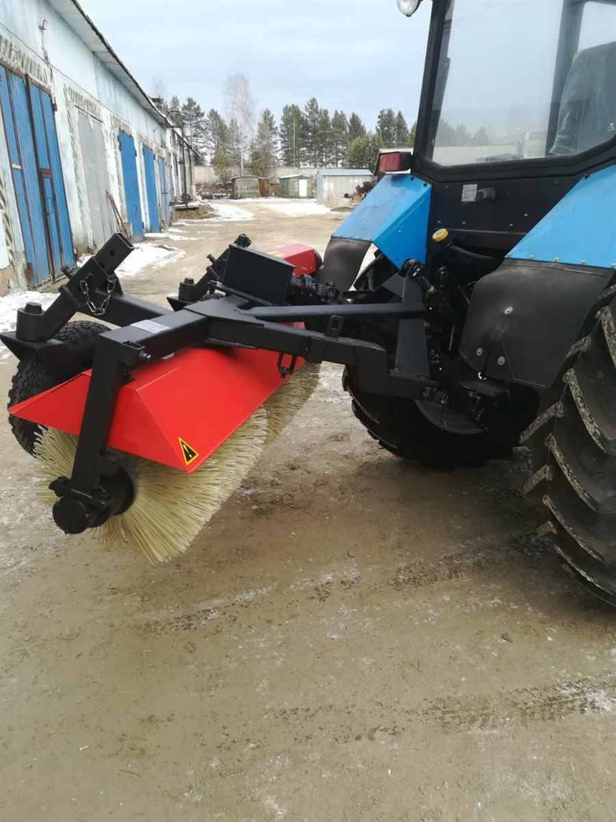 Що-822-МКУ-1,3т(03).2у оборудование щёточное усиленное с увлажнением
