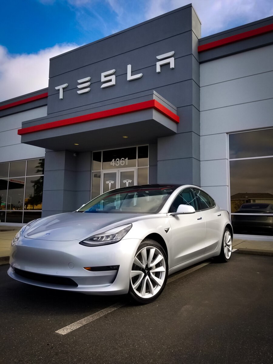 Электромобиль Tesla model s