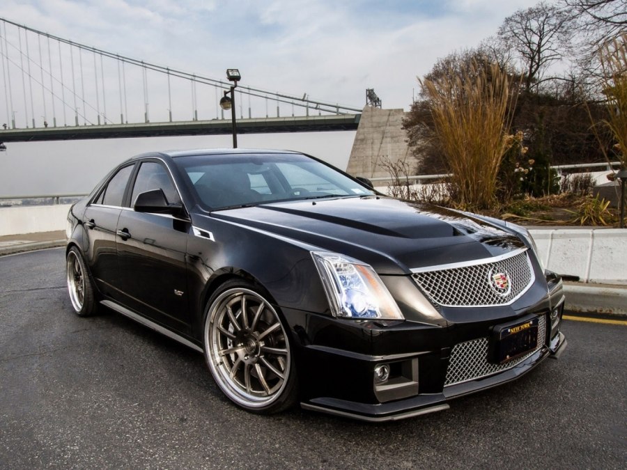 Кадиллак CTS-V 2