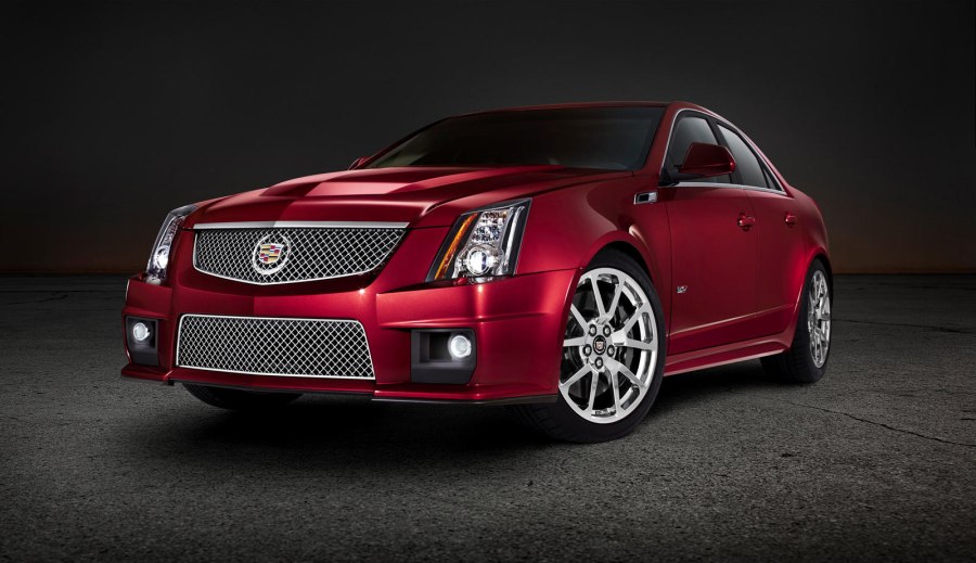 Кадиллак CTS V 2013