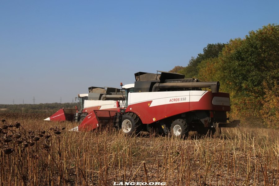 Комбайн Акрос 560