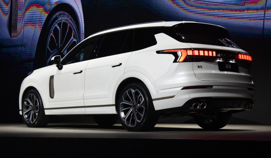 Кроссовер Lynk&co