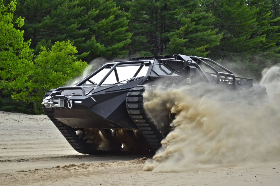 Гражданский танк Ripsaw ev2