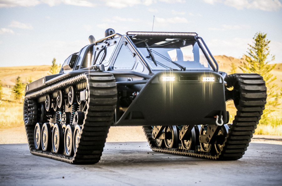 Гражданский танк Ripsaw ev2