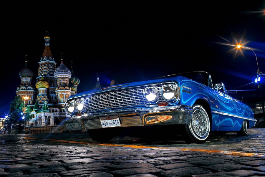 Chevrolet Impala лоурайдер