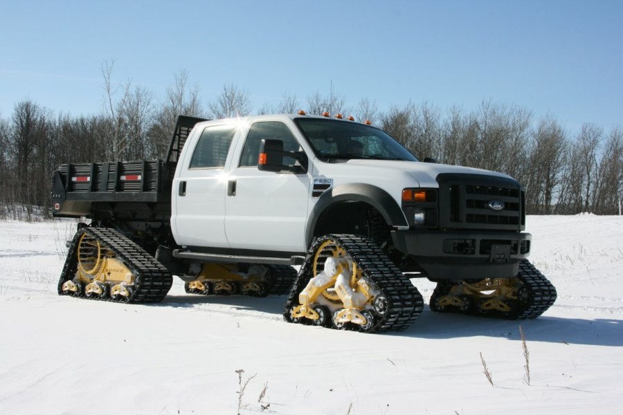 Ford f350 на гусеницах