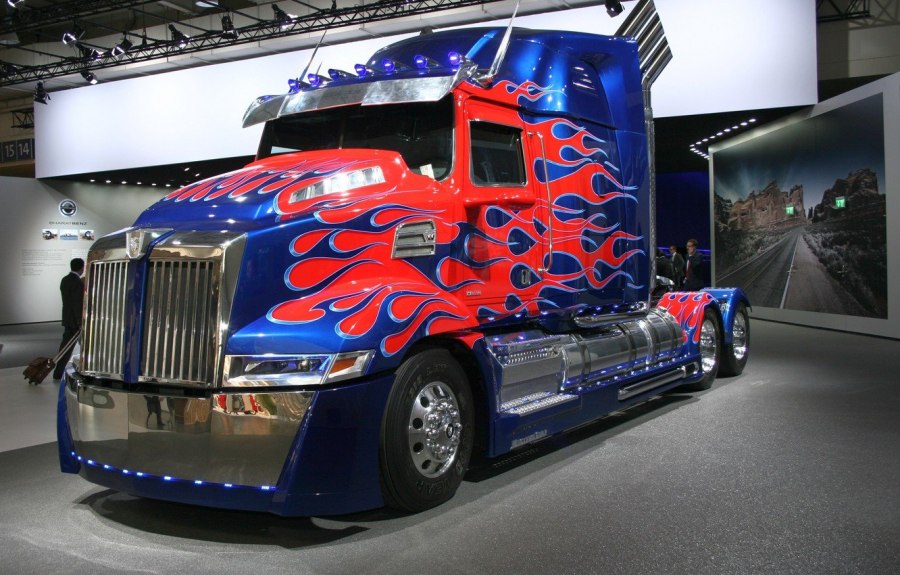 Western Star модель 5700xe.