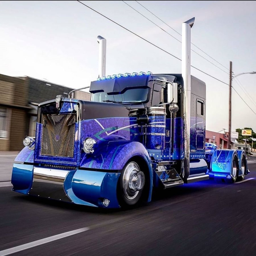 Kenworth w900l 2021