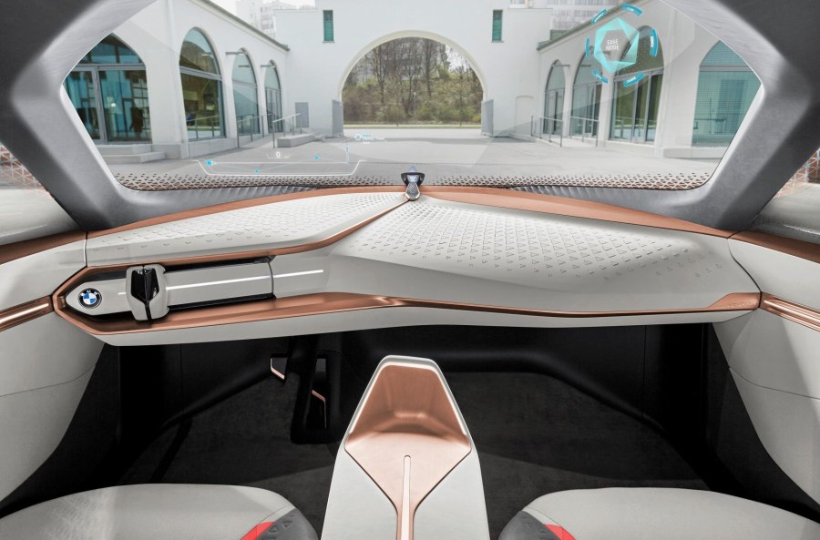 BMW Vision next 100 Concept