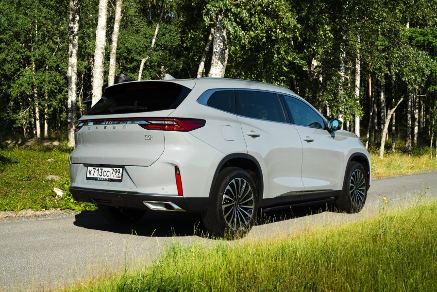 Chery exceed TXL 2022