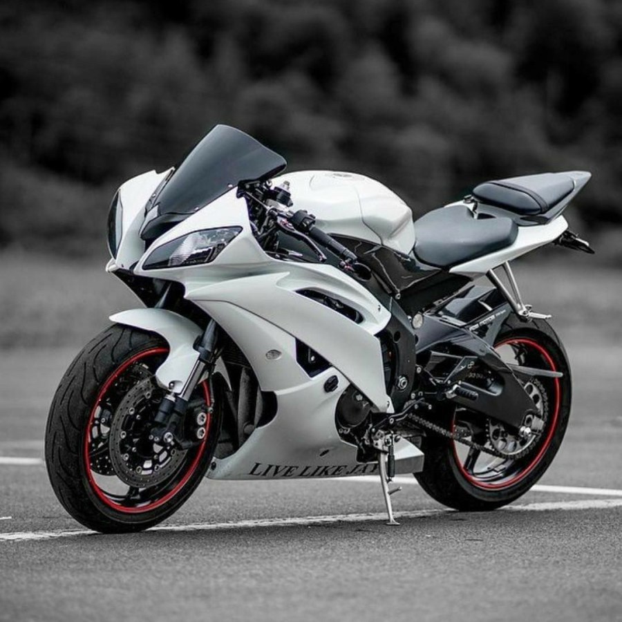 Спортбайк Yamaha YZF-r1