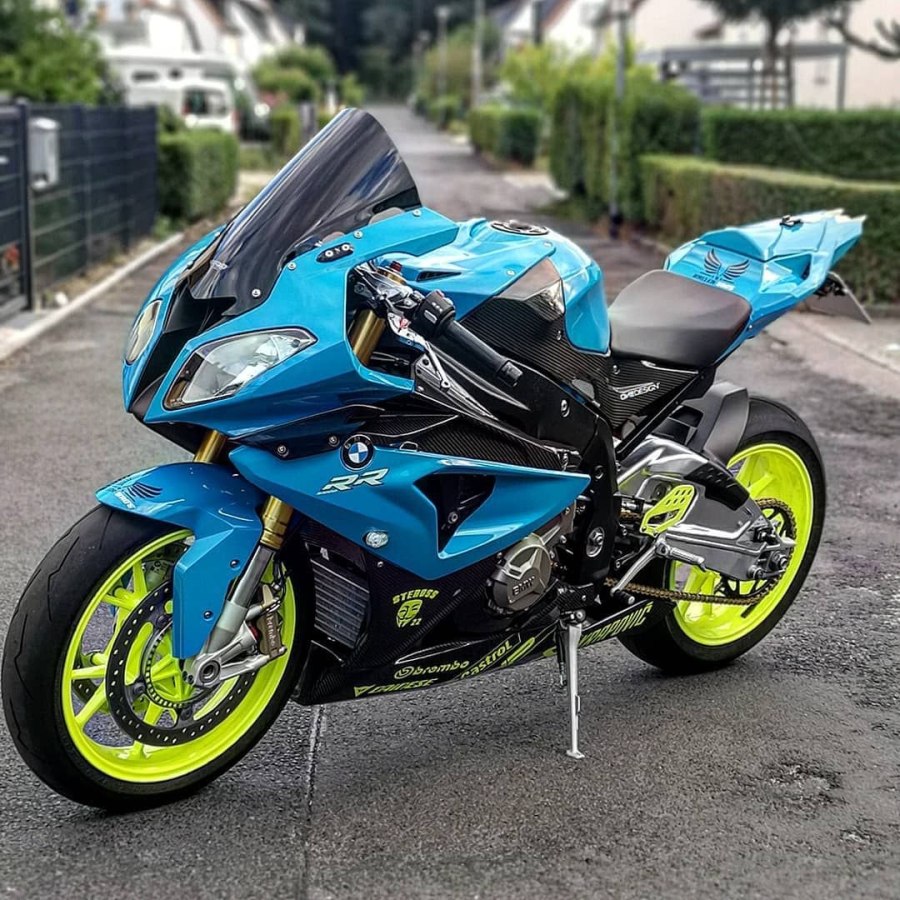 BMW s1000rr лаймовый