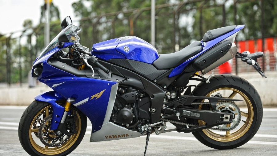 Yamaha YZF 700