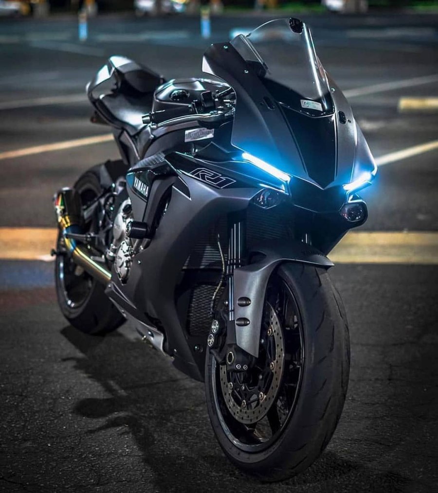 Yamaha YZF-r1