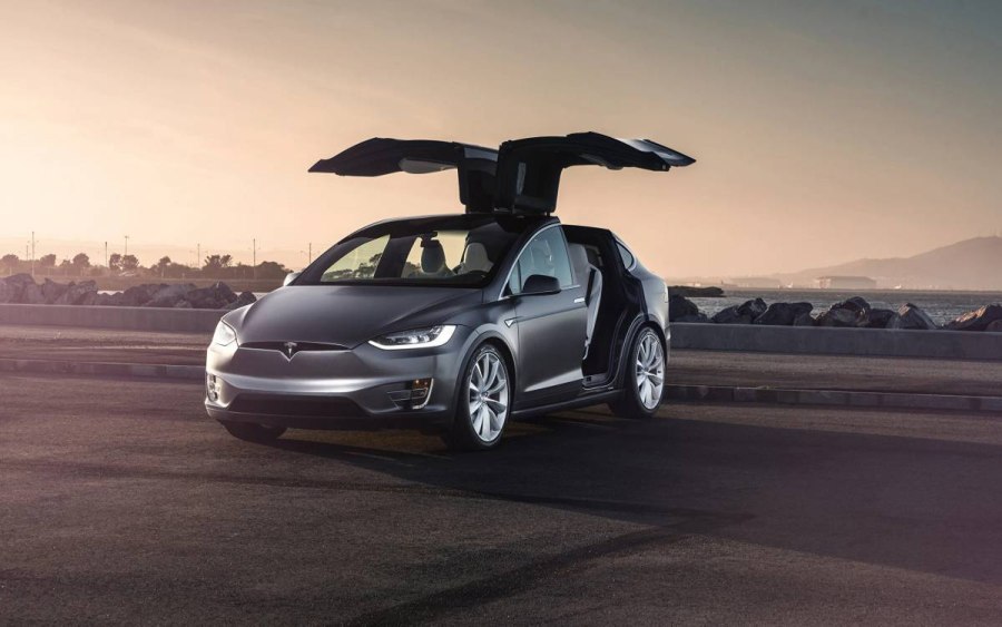 Электромобиль Tesla model x