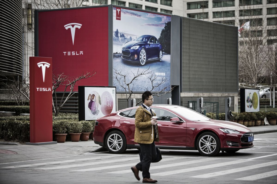 Tesla в Шанхае