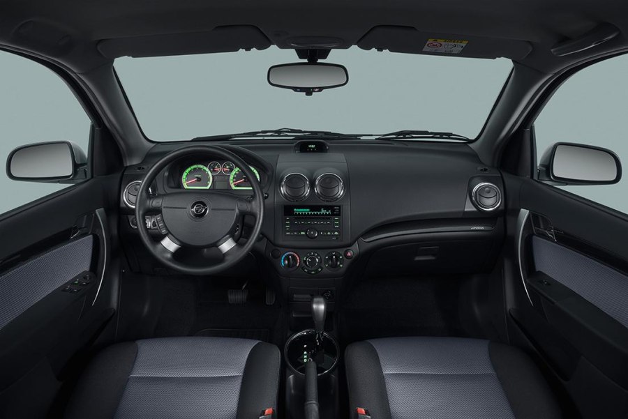 Chevrolet r3 Nexia салон