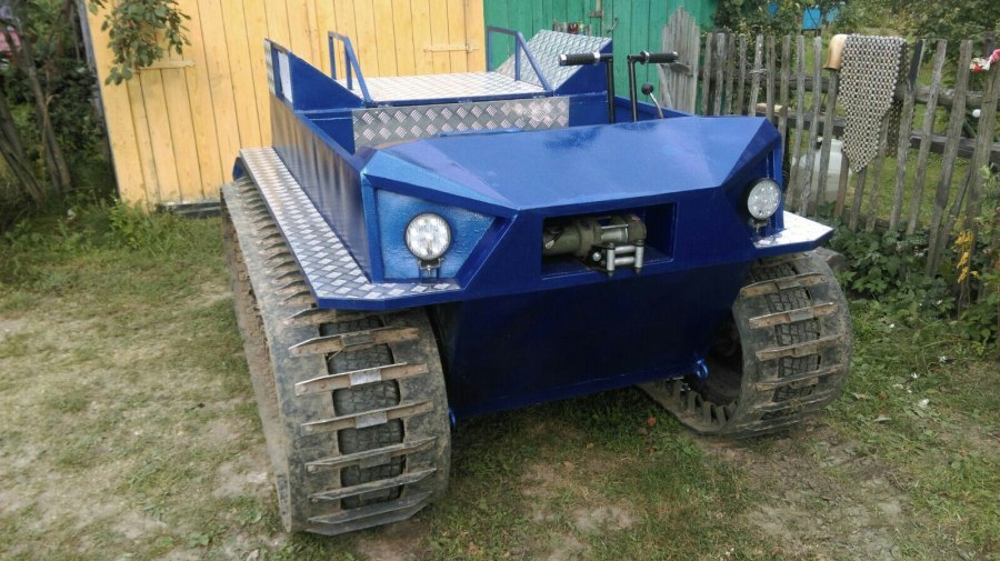 Гусеничный вездеход ВАЕР 1800