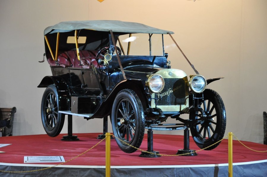 Автомобиль Руссо-Балт 1911 г