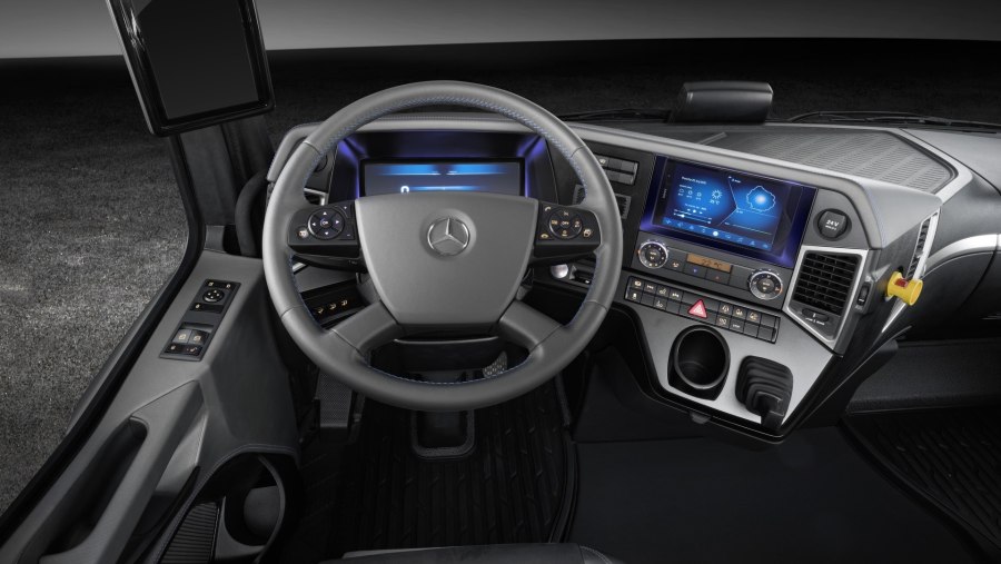 Mercedes-Benz Future Truck 2025 салон