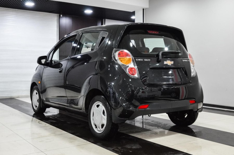 Chevrolet Spark III чёрный