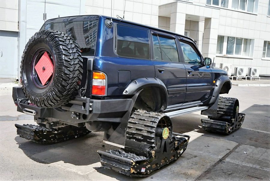 Land Cruiser 200 на гусеницах