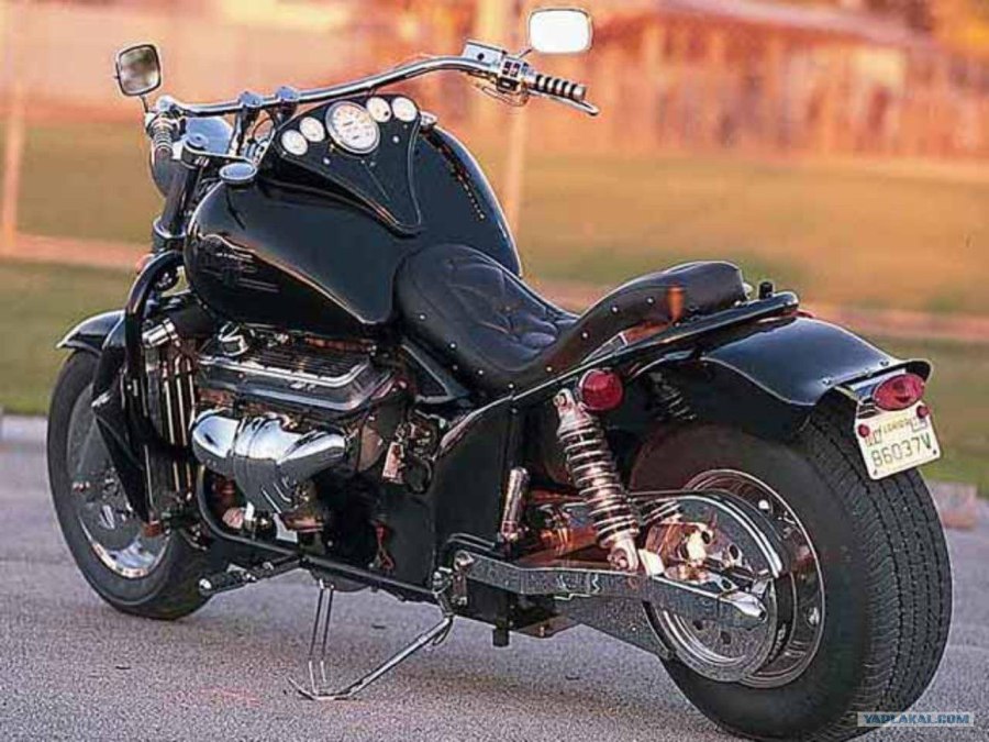 Мотоцикл Boss Hoss v8