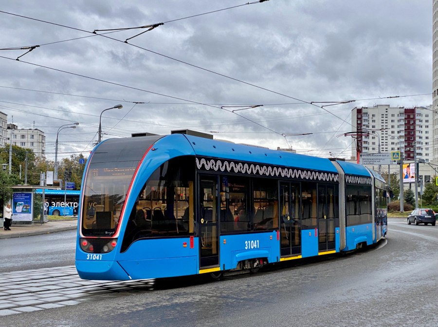Трамвай 71-931м