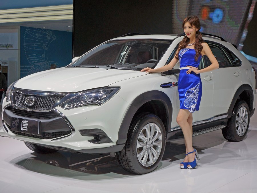 BYD кроссовер 2021