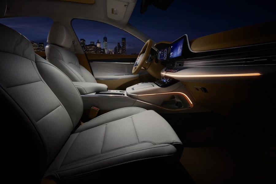 Hyundai Grandeur 2015 салон