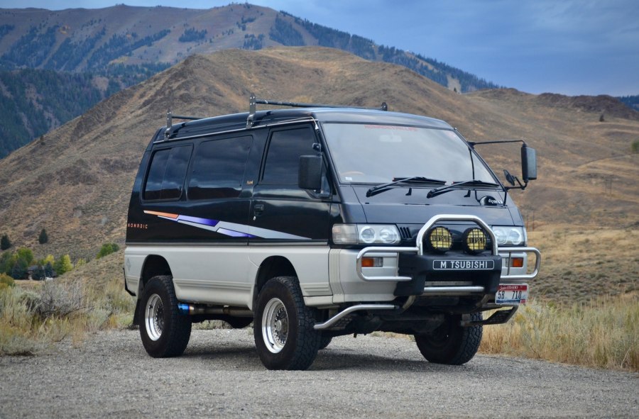 Mitsubishi Delica Wallpaper