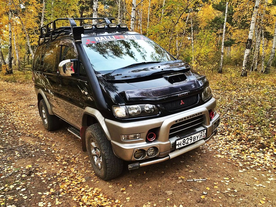 Mitsubishi Delica l5